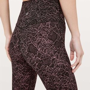 Lululemon Align Crop *21" Lacescape Spanish Rose Black EUC size 2